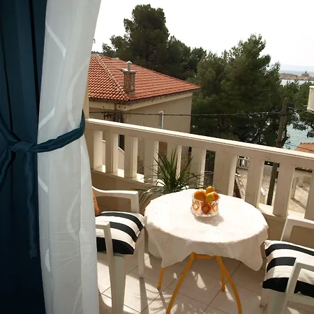 Apartment Issa Makarska