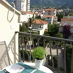 Issa Apartament