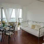 Apartament Issa
