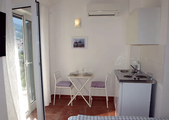 Apartment Issa Makarska